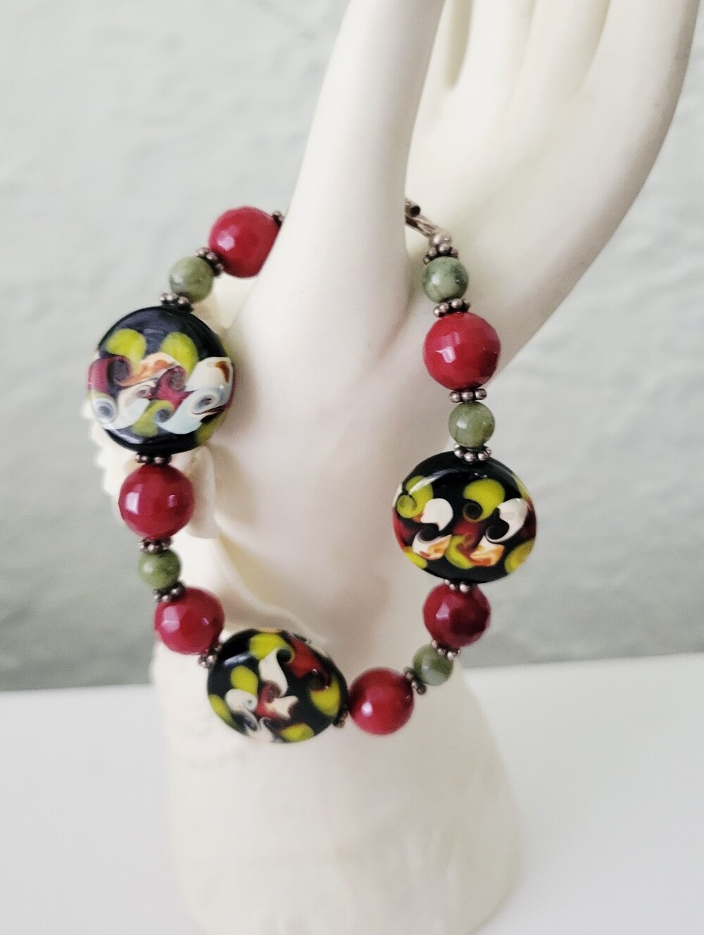 Glass Bracelet 7.2" Hand-Blown Swirl Glass Disc Bead Boho Eclectic Artisan